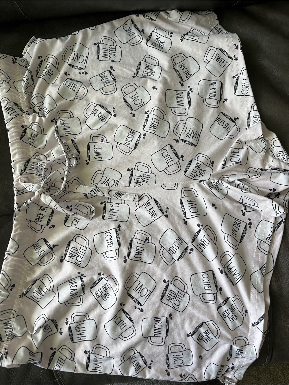 Rae Dunn White Lounge Top with Black Mug Sketches
